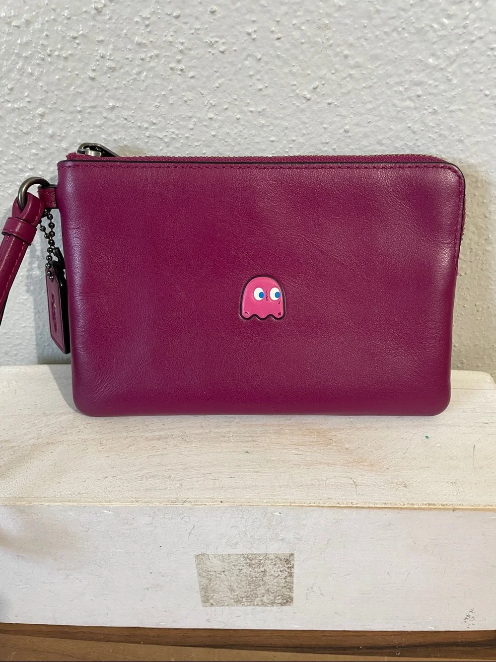 Coach Pac Man Colab Pink Leather Wristlet Zip Pouch Charm Clutch Retro Rare Y2K - Picture 2 of 12